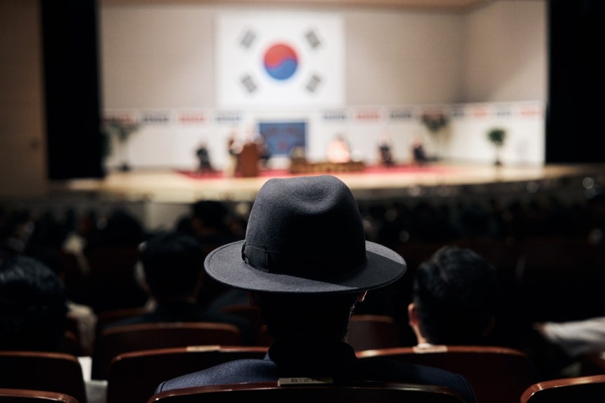 영화 ‘암살자(들)’ 한 장면. 하이브미디어코프 제공