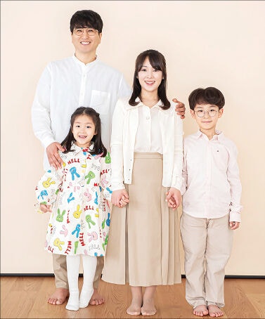 서툰 수어로 건넨 인사… “서로 조금 더 배려해요”