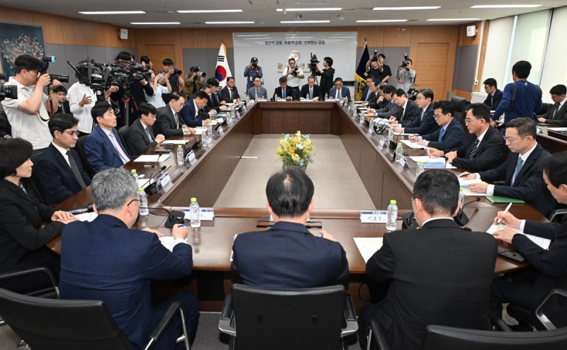 [사설] 금융권 전방위 AI 해킹, 보안 체계 전면 개편하길