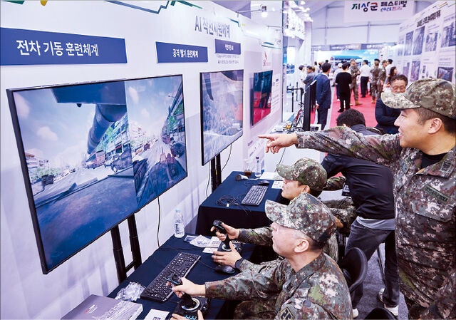 지휘관 전장 분석 돕는다… SKT ‘AI 참모’