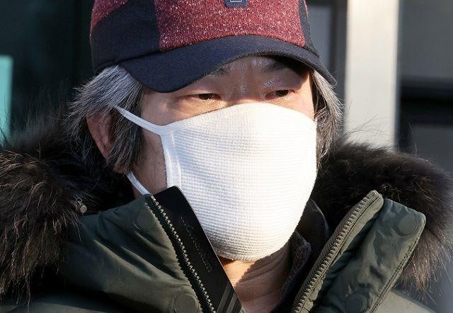 “뇌에 전파 쏜다” <b>전자장치</b> 부순 <b>조두순</b>…법무부는 6일간 몰랐다