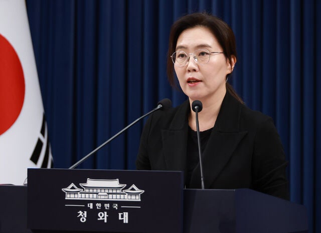 李대통령 “노동자에 <b>중금속 배출주사</b> 투약…중대한 인권 침해”