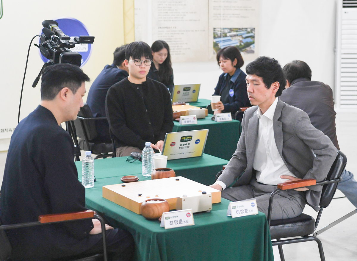 <b>이창호</b> 9단, 세계 바둑 최초 <b>2000승</b> 금자탑