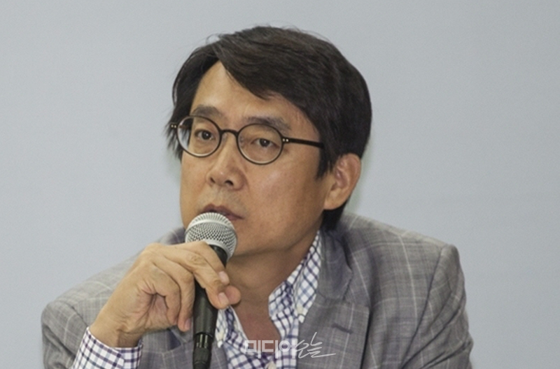 검찰, <b>이진동</b> <b>뉴스버스</b> 대표 <b>압수수색</b>