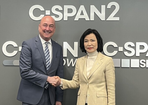 ▲ 이진숙 방통위원장이 미국 출장에서&#160;C-SPAN 방송사에 방문한 모습.사진=방통위 제공