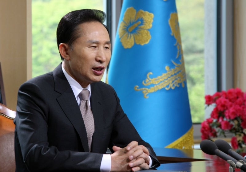 국정원, MB시절 문성근 김미화 등 <b>블랙리스트</b> "국민께 <b>사과</b>" 상고 포기