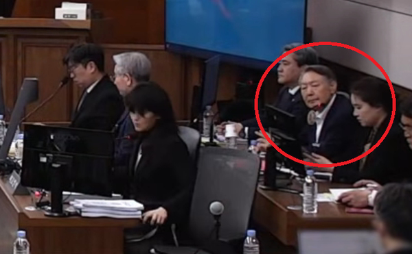 尹 '평양무인기' 외환죄 징역 30년에 조선일보 "법조계서 이견"