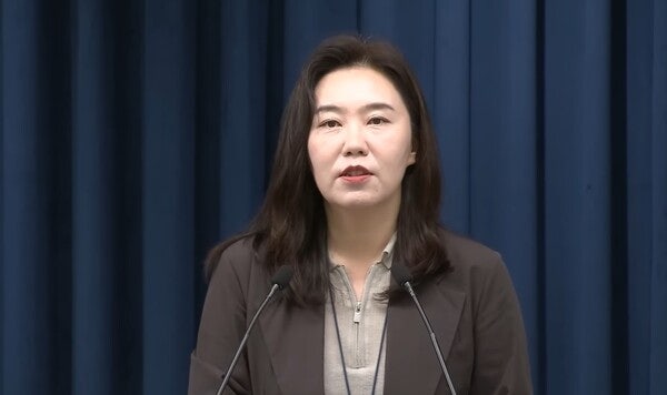 배재고 징계에 '5·18 성역인가' 주장 이병태… 청와대 엄중 경고