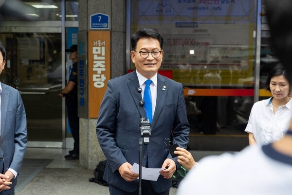 [속보] 송영길 김용 포함 <b>민주당</b> <b>후보</b>등록… 김보미 "기득권만 예외" 비...