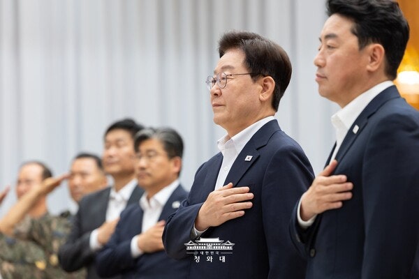 이 대통령 "<b>위안부</b> 피해자 명예와 존엄이 온전히 회복되도록 끝까지 노...
