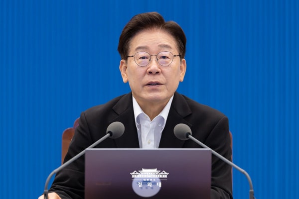 [속보] 李<b>대통령</b> "<b>경찰개혁기구</b> 고민하라… 기강 해이·치안 문제 무책...