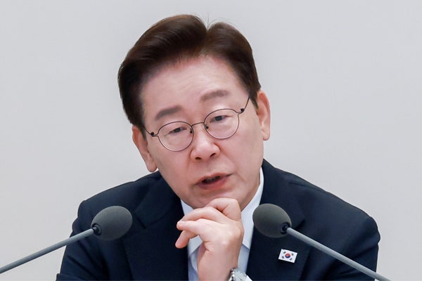 [속보] 개각에도… 이재명 대통령 지지율 37.4% 최저치 