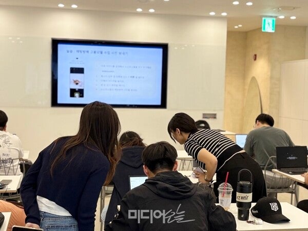 ▲ 9월15일 진행된 소소한소통의  '인공지능(AI) 활용 인지접근성 테스터' 훈련 현장. 사진=윤유경 기자