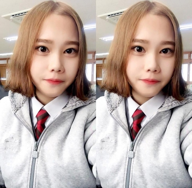 2017년, ‘두발 자유’를 요구하며 염색을 하고 등교한 모습. (사진-이은선 제공)    