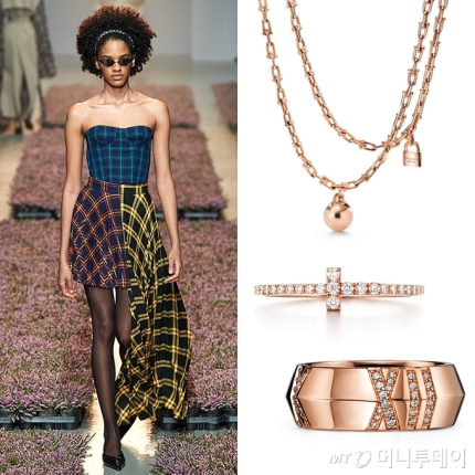 The jewelry that Rose wore on her appearance on 'M Countdown.'