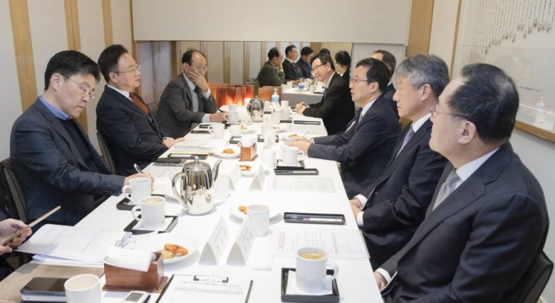 <b>조규홍 장관</b>, 빅5 <b>병원장</b>에 "중증 수술 연기 않게, 젊은 의사와 대화 마련해달...