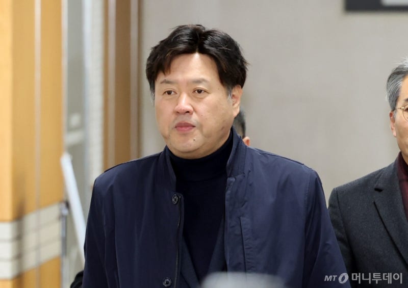 '<b>불법 정치자금</b> 수수 의혹' <b>김용</b>, 보석 석방