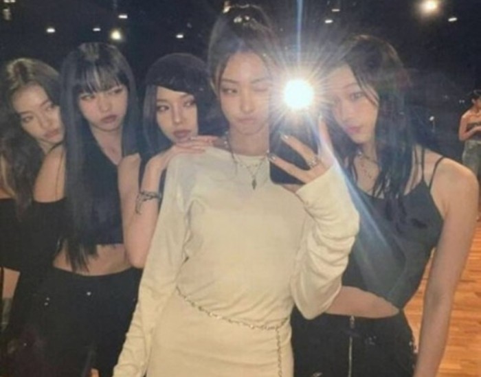 <b>재벌3세 아이돌</b> 데뷔 불발…신세계 외손녀, '테디 걸그룹'서 제외