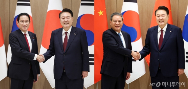 윤석열 대통령이 26일 서울 용산 대통령실 청사에서 기시다 후미오 일본 총리와 한일 정상회담(왼쪽), 리창 중국 국무원 총리와 회담에 앞서 악수하고 있다. / 사진=뉴시스