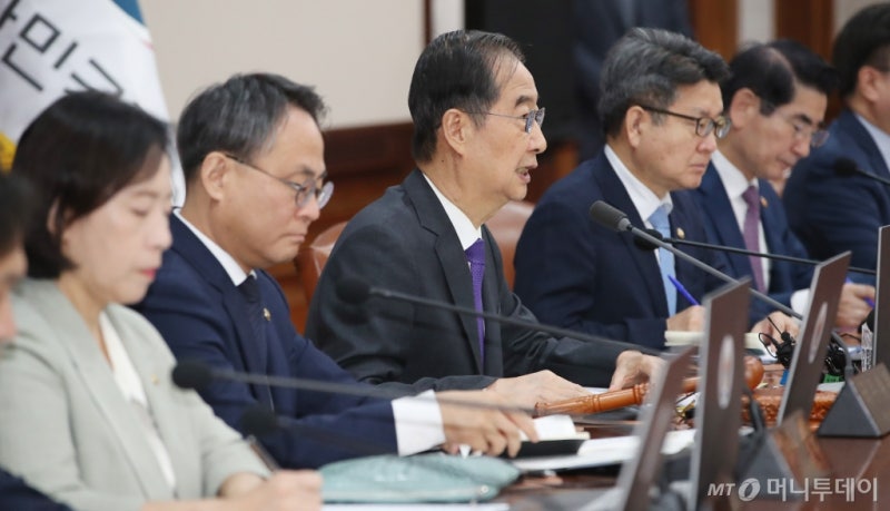 24번째 거부권 '<b>쌍특검</b>·<b>지역화폐법</b>' 재표결…與 "이탈표 8표 막아라"