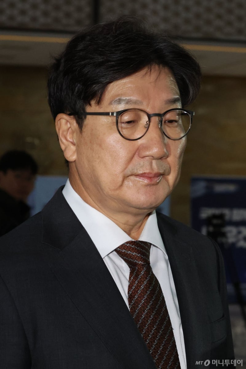 국민의힘, '<b>탄핵</b> 반대' 당론 유지?…<b>권성동</b> "바뀔 가능성 크지 않아"