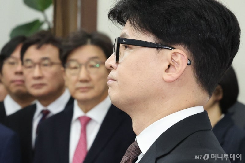 "5천만 문법 쓰겠다"→"내가 계엄했나"...<b>한동훈</b>이 남긴 말들