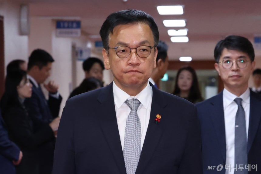 [정보/소식] [속보] 최상목 "안정적 경제관리 책임 마무리 후 부총리직 내려놓을 것" | 인스티즈