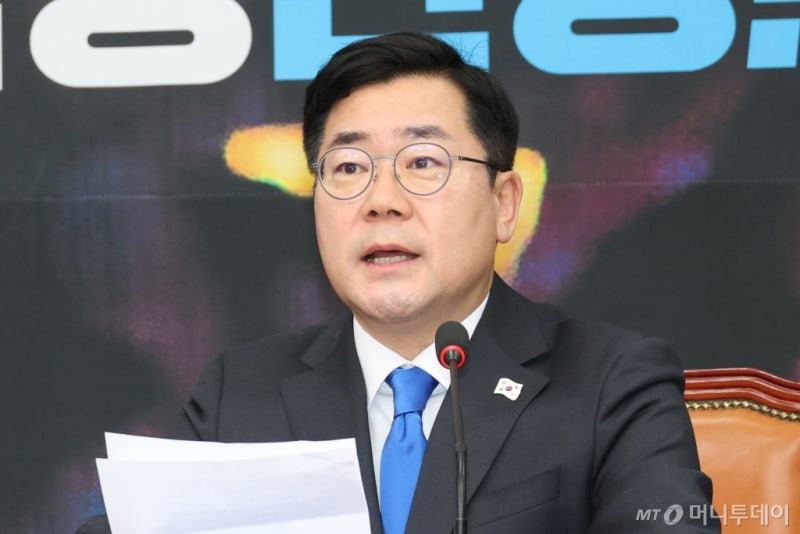 <b>박찬대</b> "오늘 중 '<b>내란 특검법</b>' 처리…與 <b>특검법</b>, 수사 대충 하자는 것...