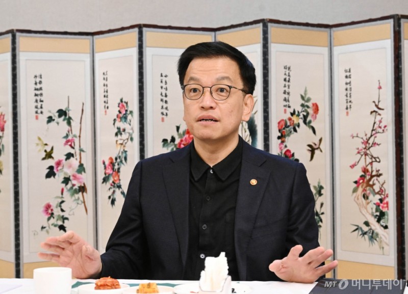 崔 권한대행 "<b>대전 초등생 피살 사건</b>, 철저히 조사·대책 마련"