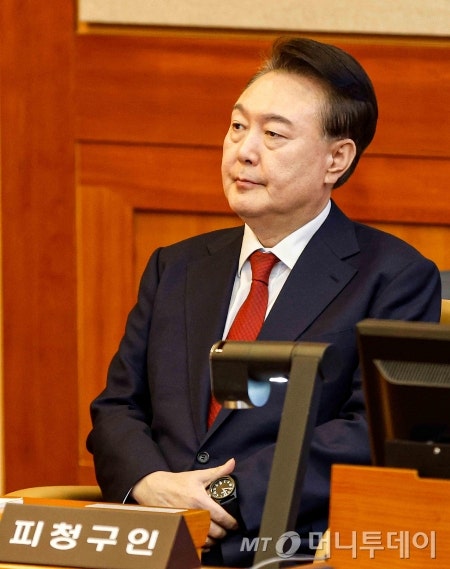 尹, 대전 초등생 <b>사망사건</b>에 "너무 안타까워…정부, 대책 마련 최선"