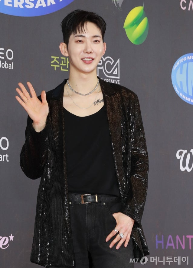 <b>조권</b> 신상 이용해 <b>금전 협박</b>…"<b>법적 대응</b> 착수, 선처·합의 없다"