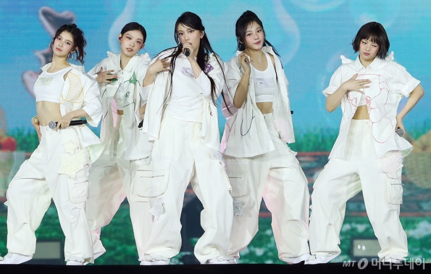걸그룹 뉴진스(NewJeans). 사진은 지난해 12월27일 태국 방콕 임팩트 챌린저 홀 1-2(IMPACT Challenger Hall 1-2)에서 진행된 '제 9회 아시아 아티스트 어워즈'(The 9th Asia