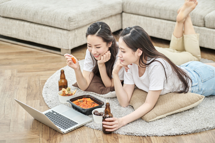 10명 중 3명이 5월 황금 연휴에 '집에서 휴식'을 취할 계획이라는 설문조사 결과가 나왔다./사진=게티이미지뱅크.