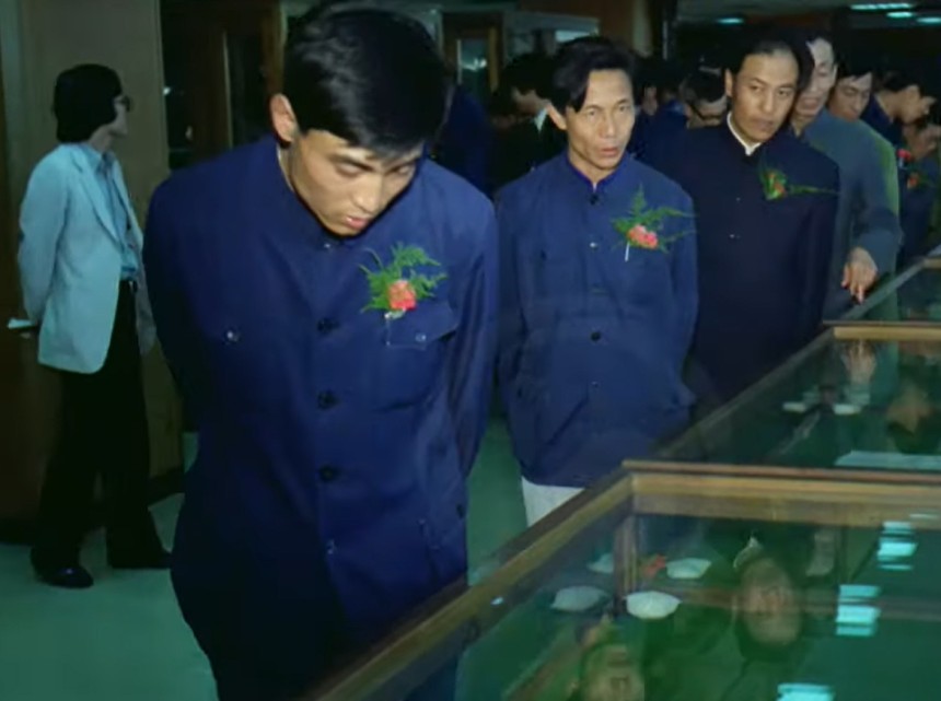 중국 민항기 탑승객들은 춘천에서 수도권으로 올라와 중국으로 출발 전까지 근교 산업시설,용인 자연농원,백화점 등을 견학했다/사진=KTV 갈무리