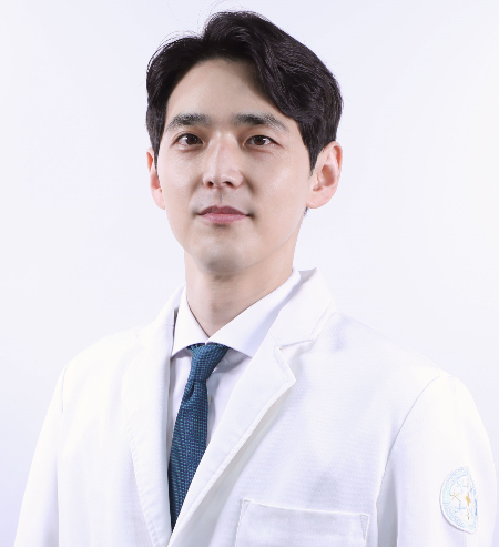 유건웅 바른세상병원 관절센터 원장