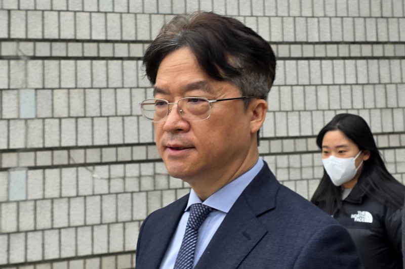 경찰, <b>박현종 전</b> bhc <b>회장</b> '20억 <b>횡령</b>' 혐의로 검찰 송치