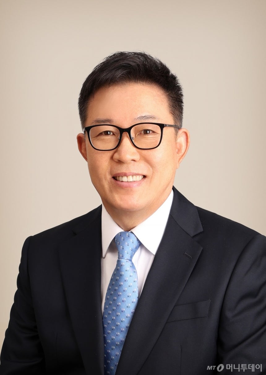 유효상 유니콘경영경제연구원장