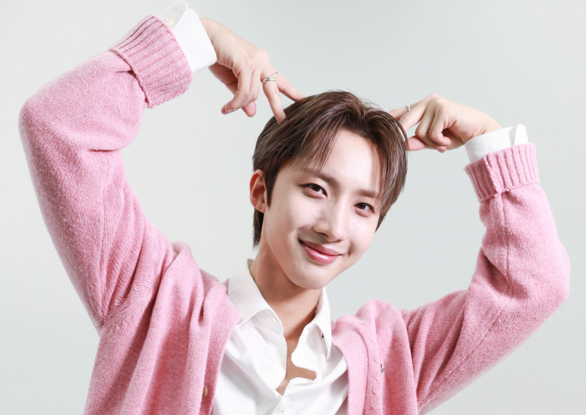 <b>펜타곤</b> <b>후이</b>, '<b>뭉찬4</b>' 촬영 중 <b>코뼈 골절</b>…"모든 활동 중단"