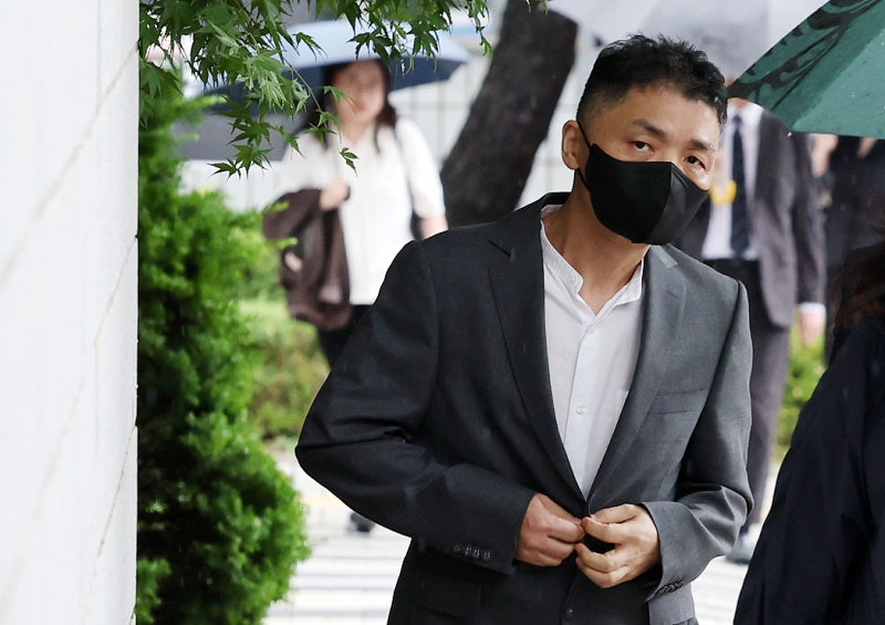 김건희 특검 "'<b>집사 게이트</b>' 관련, 카카오 <b>김범수 소환</b> 일정 조율 중"
