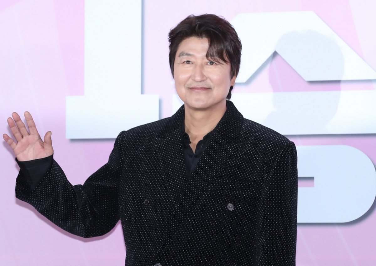 <b>송강호</b>, 지드래곤과 한솥밥…<b>갤럭시코퍼레이션</b> '1호 배우'