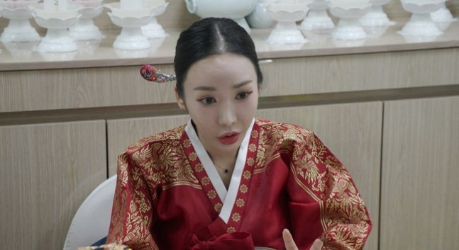 "2년간 하혈, 반신마비까지"…'개그우먼' <b>김주연</b>, <b>무속인</b> 된 사연