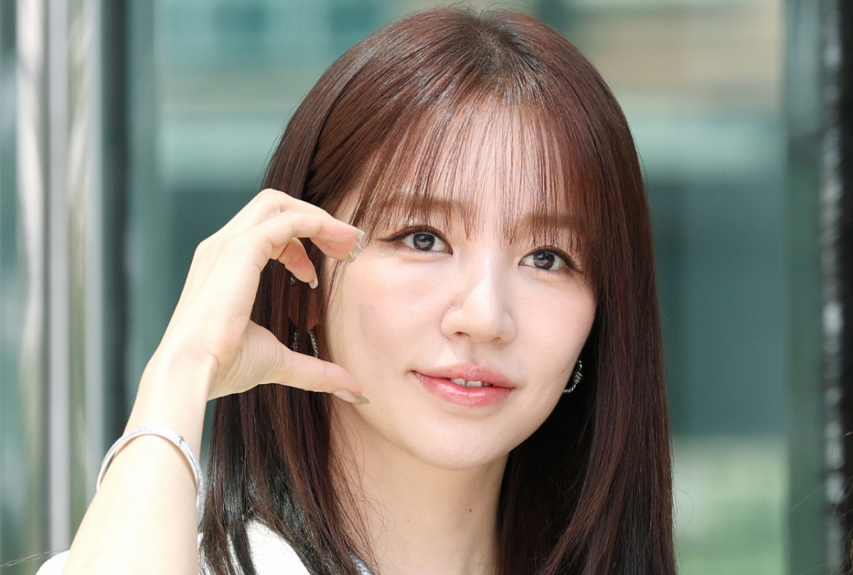 <b>윤은혜</b> "'<b>염산 물총</b>'에 눈 맞아 실명할 뻔"…안티팬 트라우마 고백