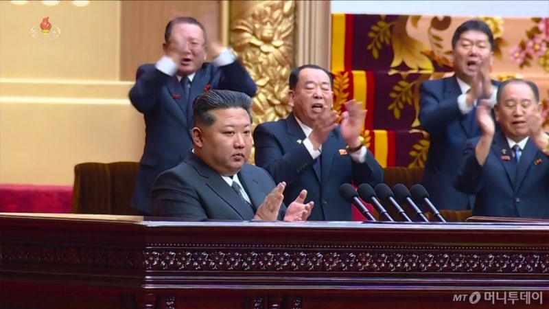 '<b>트럼프</b> 추억' 거론한 北<b>김정은</b>…APEC 계기 깜짝 <b>북미회담</b> 이뤄질까