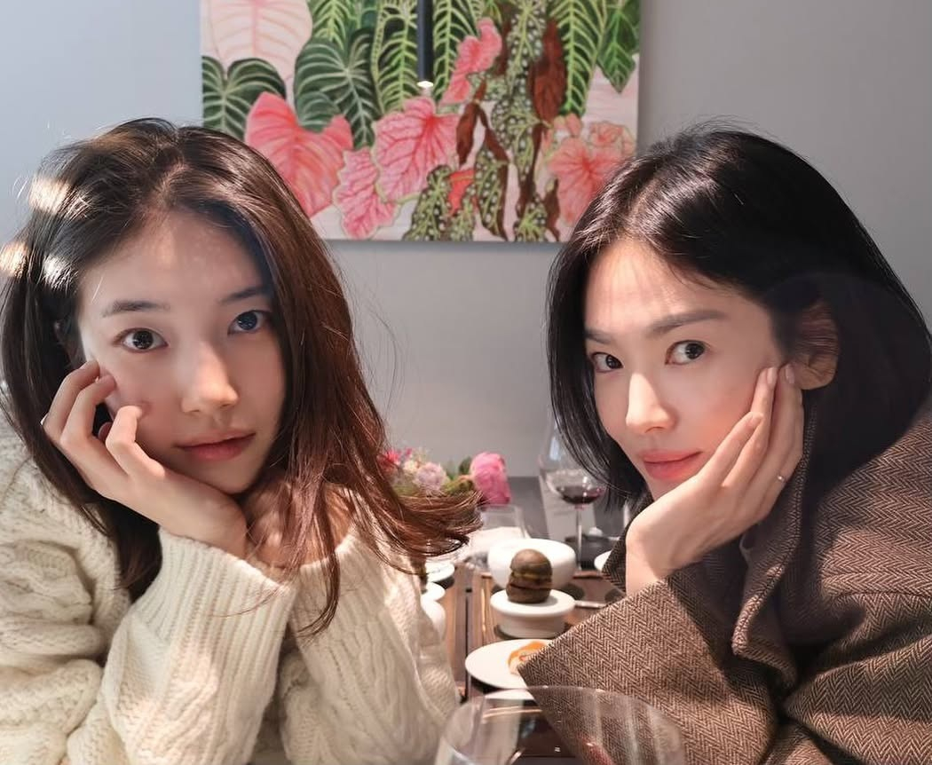 <b>수지</b>, <b>송혜교</b> 겨울 선물 챙겼다…"고마워" 나이차 초월 우정 눈길