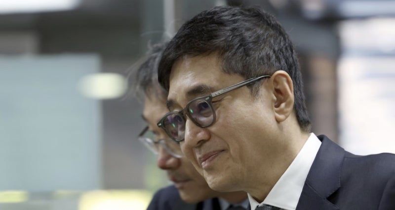 '<b>횡령</b>·<b>배임</b> 혐의'…경찰, <b>이호진</b> 전 태광그룹 <b>회장</b> 고발인 조사