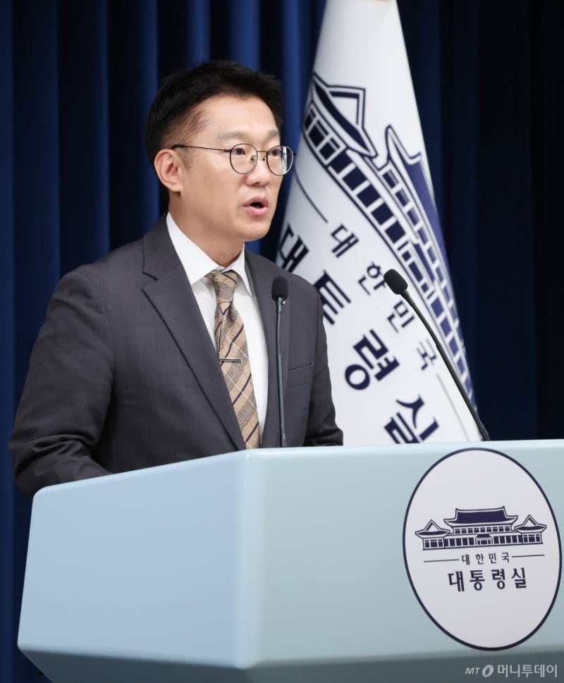 "'<b>냉부해</b>' 녹화는 28일" 이 대통령 행적 공개…"추모" 방영 연기 요청도