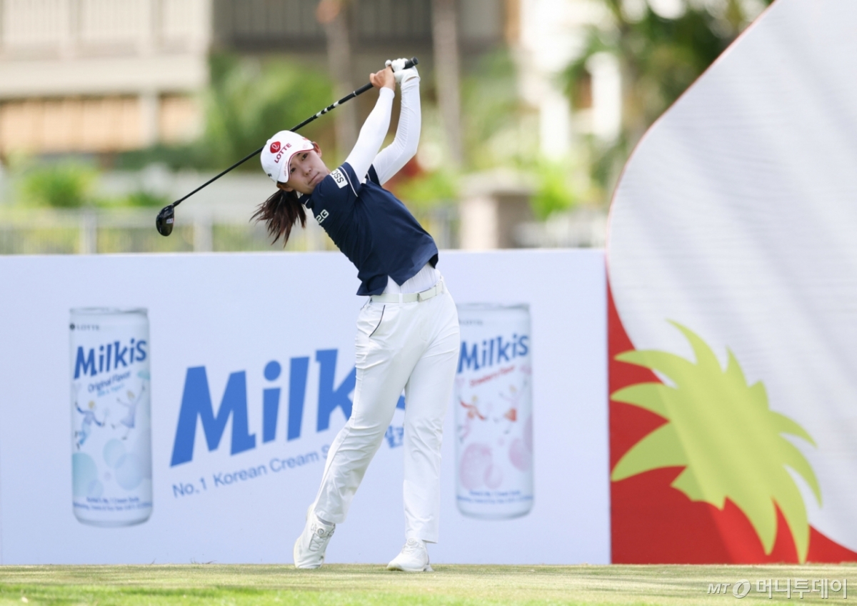 4연속 버디쇼 <b>황유민</b>, <b>롯데 챔피언십</b> 우승..."LPGA 투어 직행"