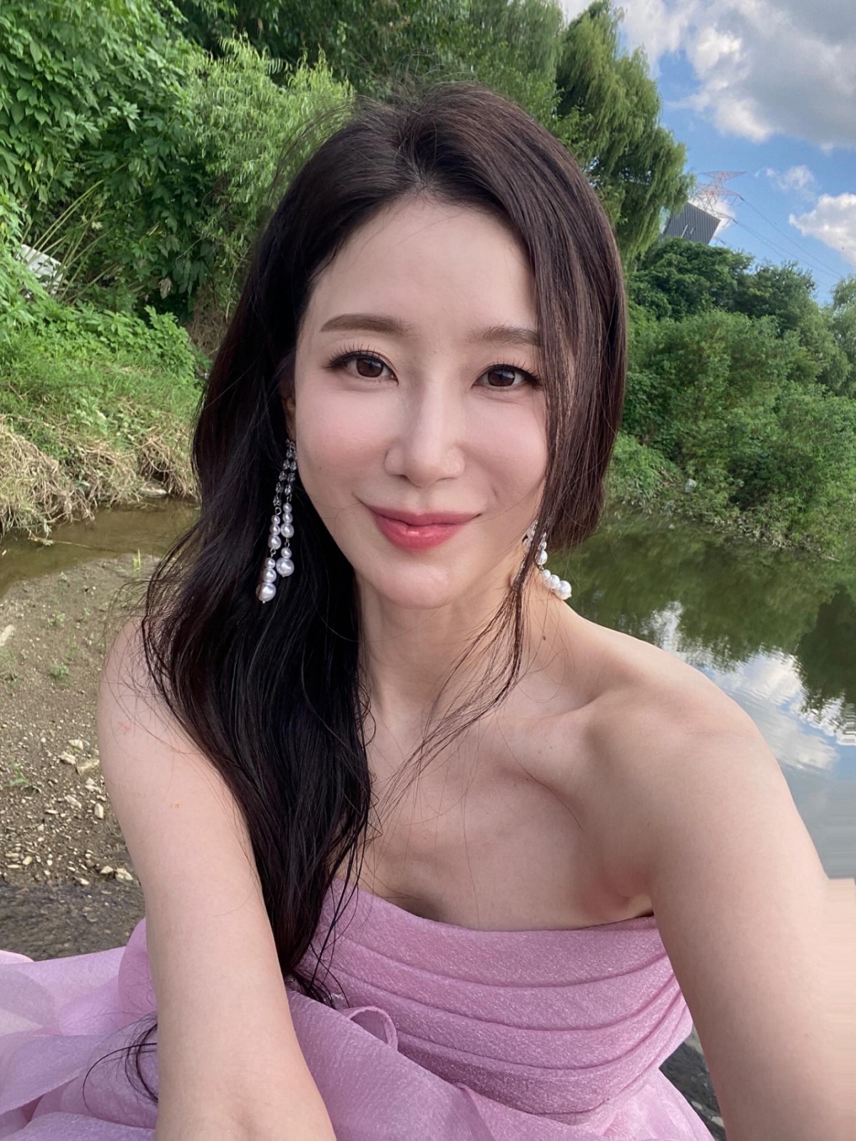 <b>김하영</b> "신혼여행 중 날벼락"…'<b>서프라이즈</b>' 휴식기 소식에 올린 글