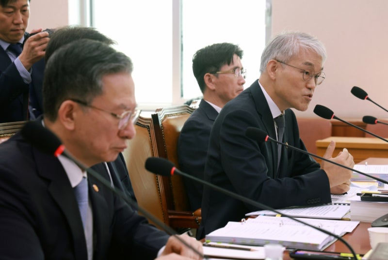 국감서 '<b>재판소원</b>' 맞붙은 대법·헌재…"소송지옥" vs "4심제 아냐"
