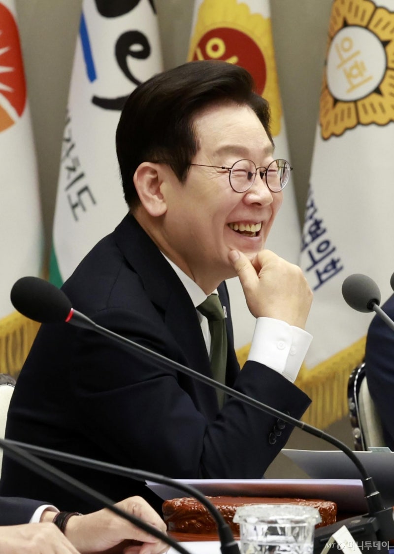이재명 대통령 "서울서 멀수록 예산 더 준다"…국세 24% <b>지방</b>정부에